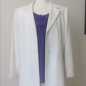 Le Suit, Cream (off white) Size 14